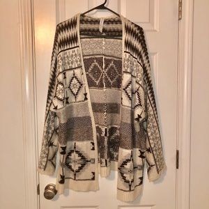 Sweater/Cardigan
